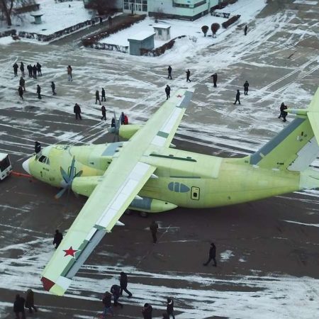 Самолет Ил-112В совершил первый полет