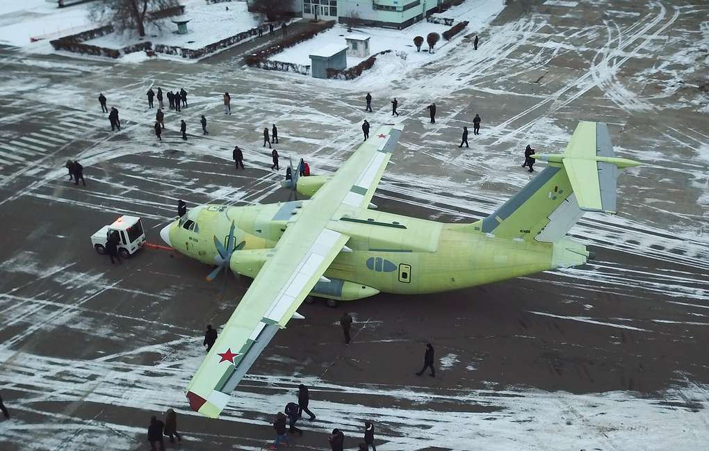Самолет Ил-112В совершил первый полет